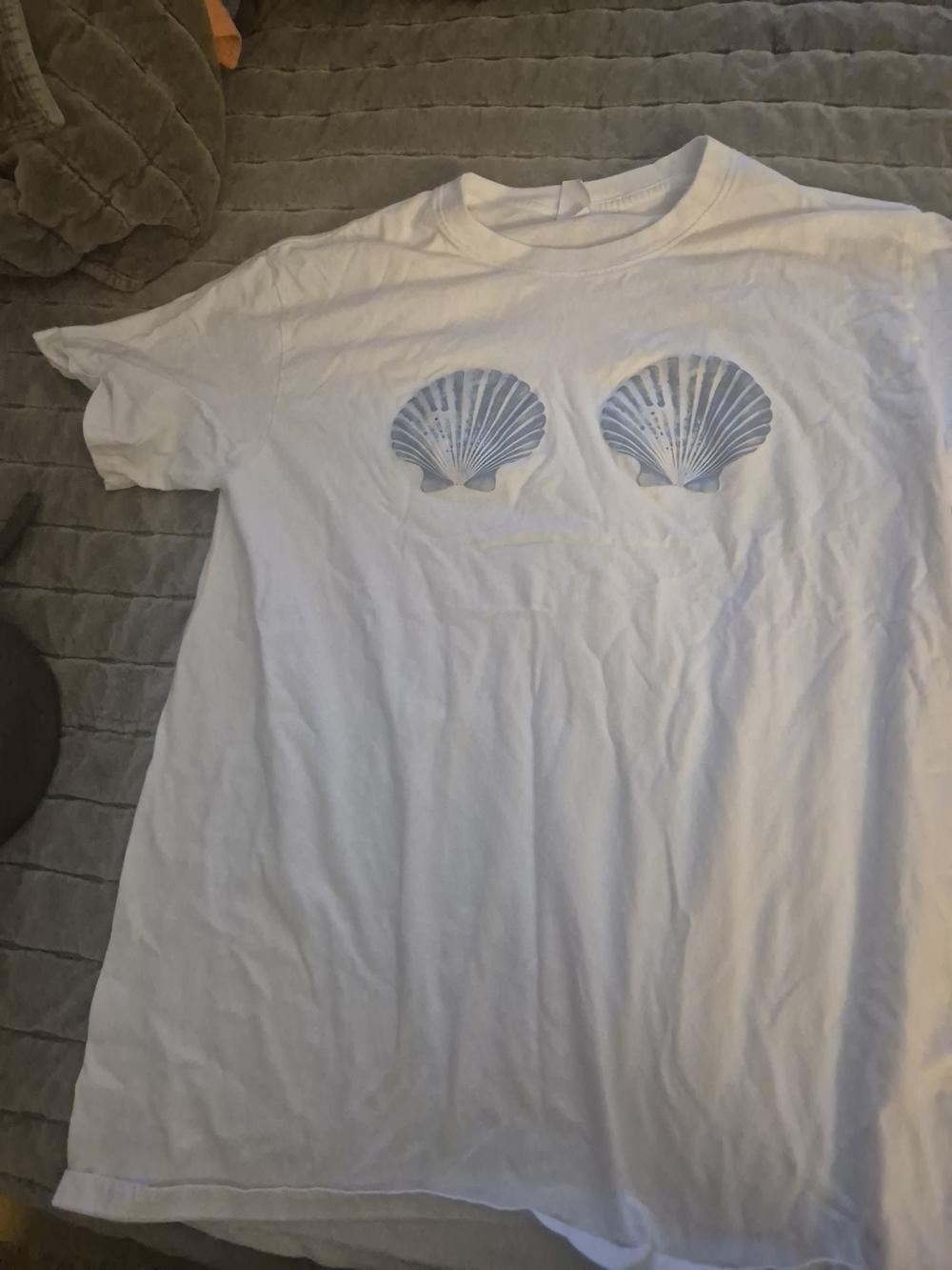 White Short Sleeve Tee with Blue Shell Motif